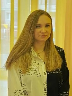 Младший воспитатель Бурага Елена Дмитриевна